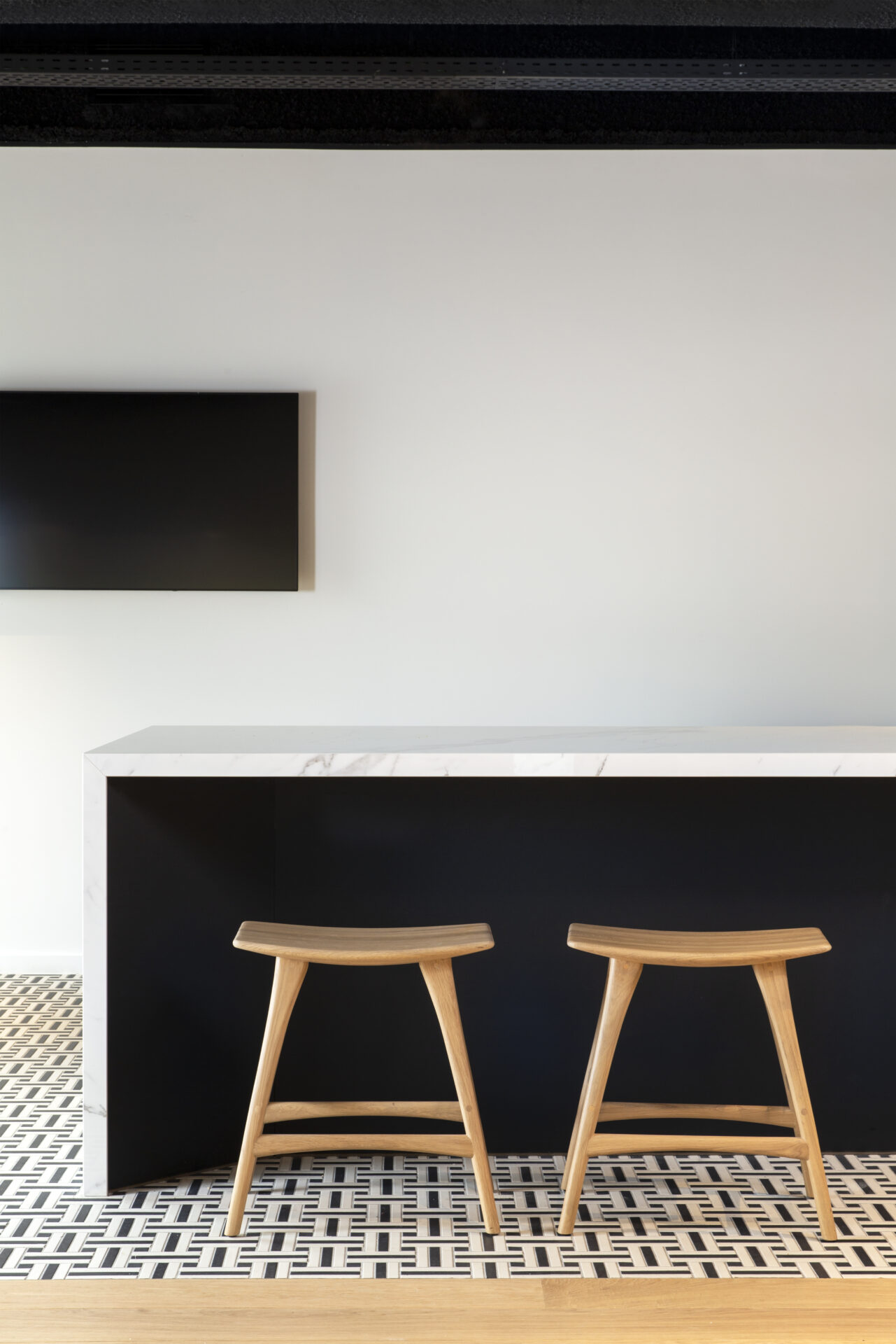 Ethnicraft - Barhocker Oslo – Bild 2