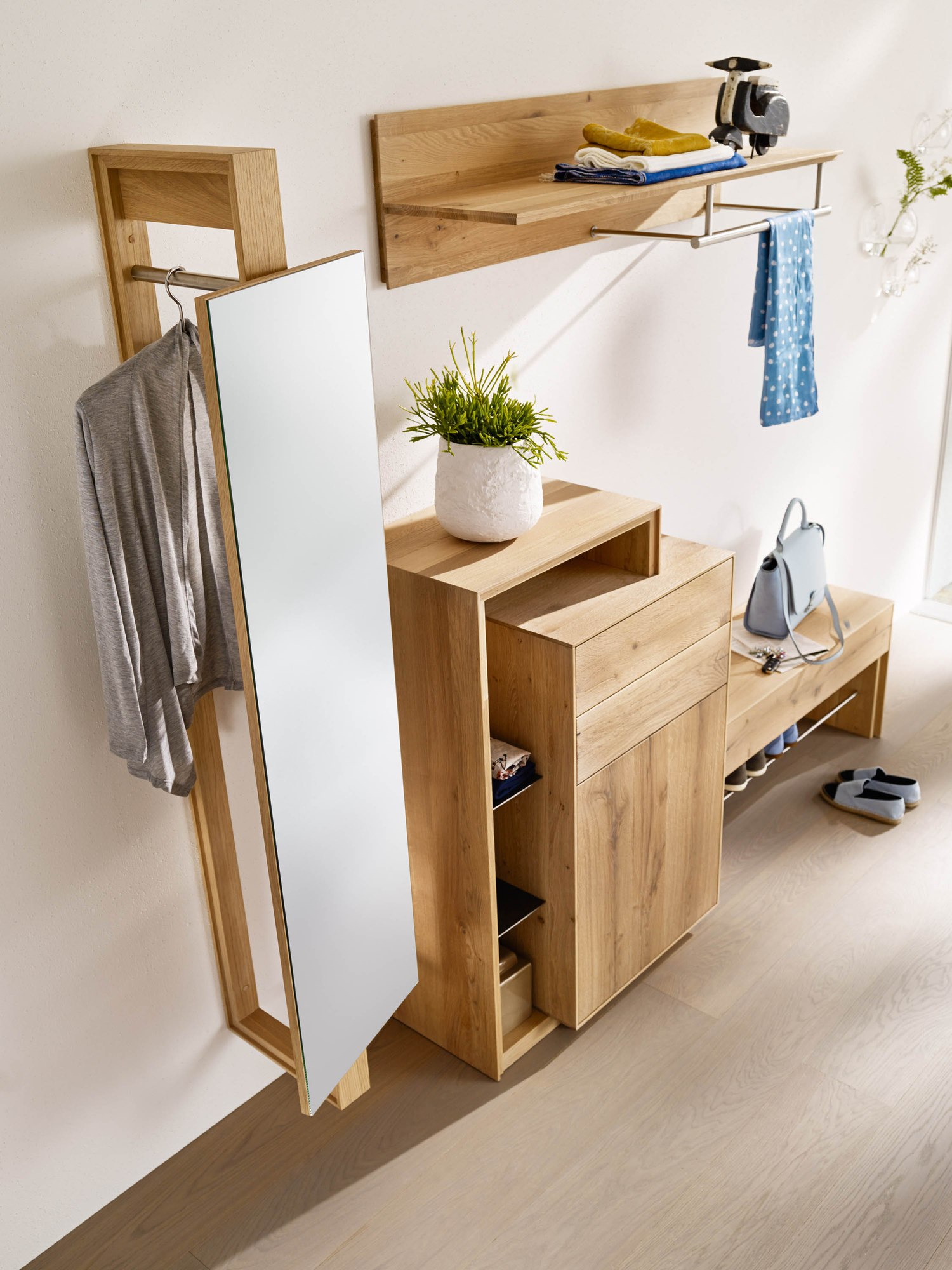 Anrei - Garderobe Puro – Bild 2