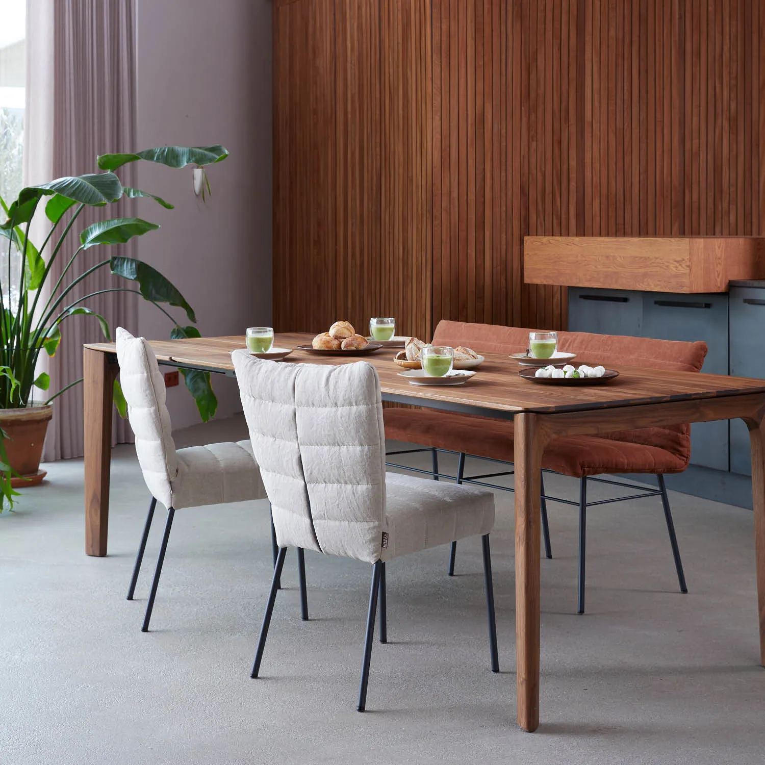 Label van den Berg - Stuhl Cocoon Dining – Bild 3