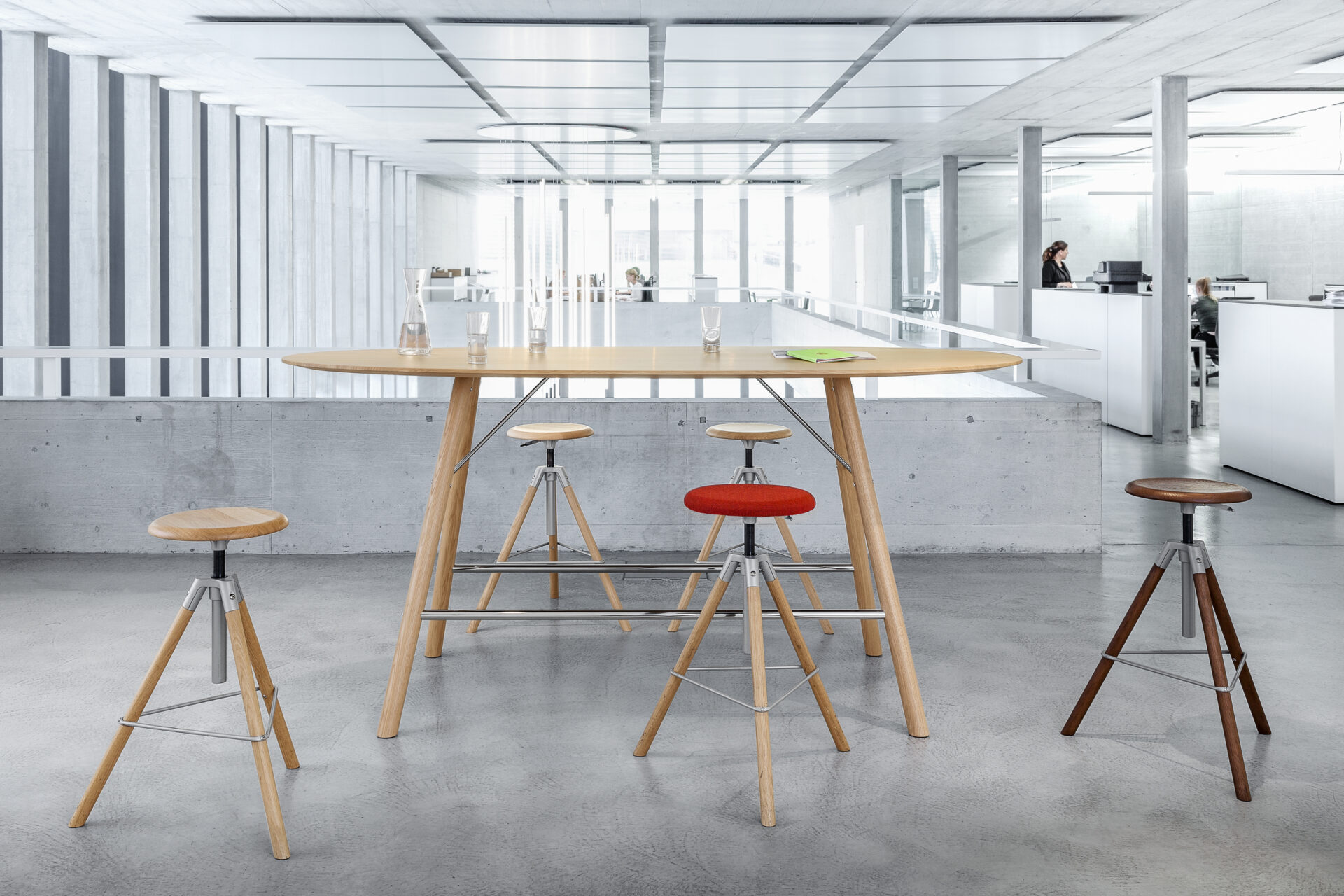 Girsberger - Tisch Akio – Bild 15