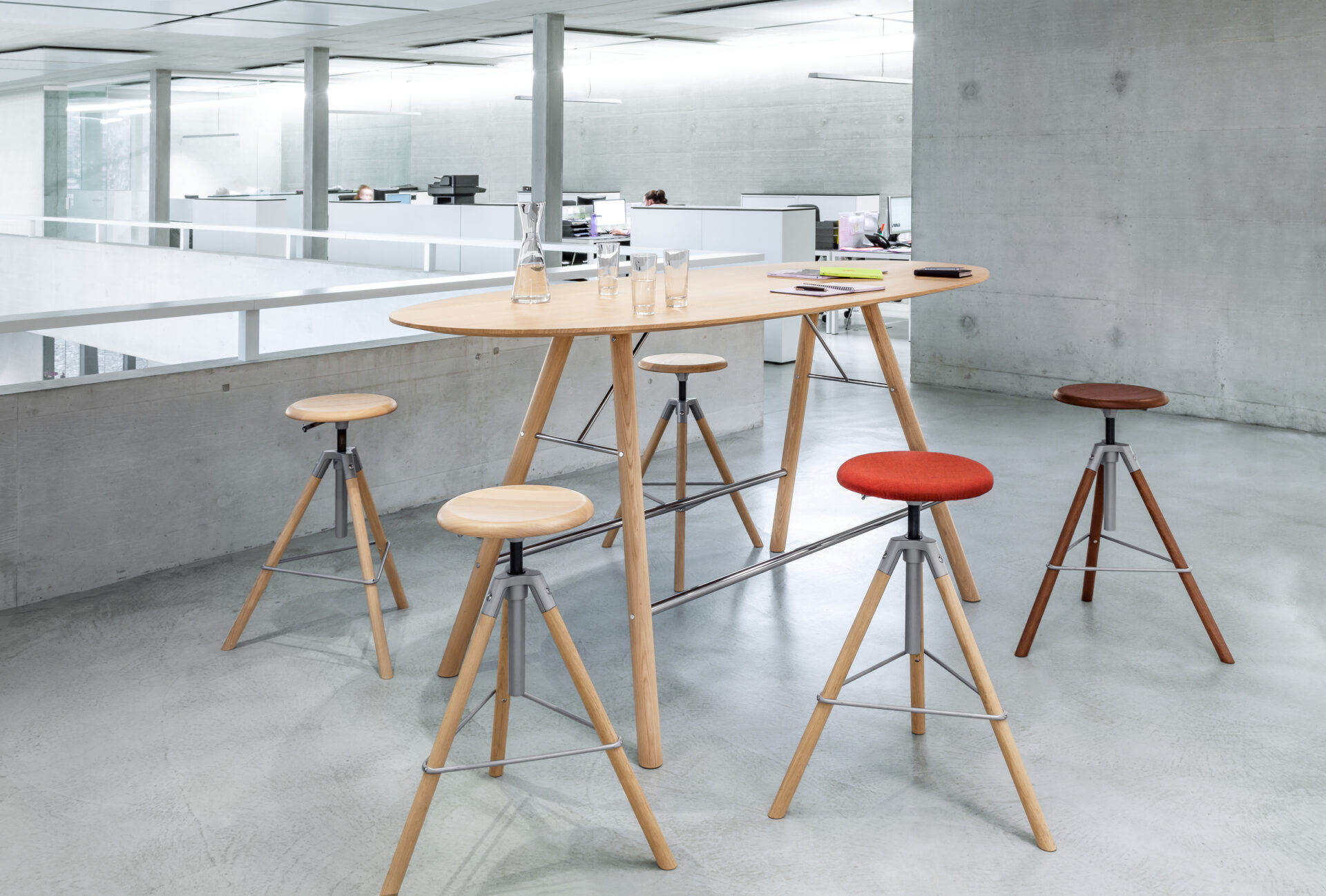 Girsberger - Tisch Akio – Bild 16