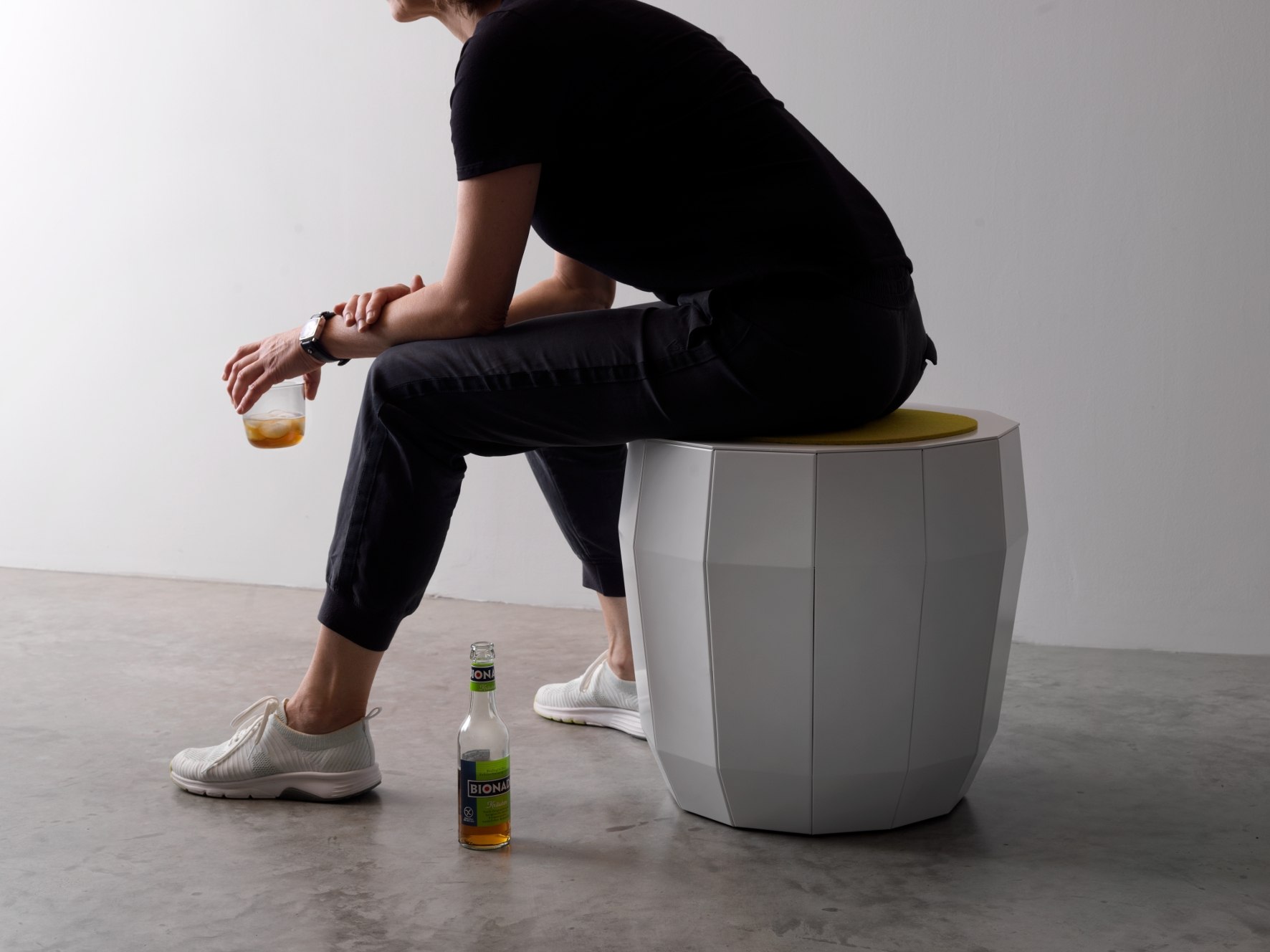 Müller Möbelfabrikation - Couchtisch MO – Bild 3