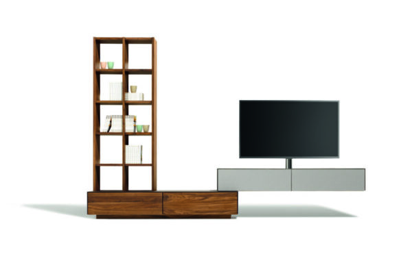 Team 7 cubus pure Wohnwand mit offenem Holzregal und TV-Lowboard