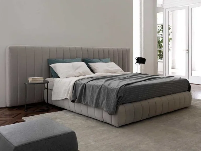 Meridiani - Bett Tujo