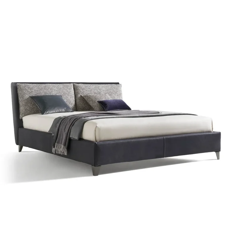 Twils - Bett Attico