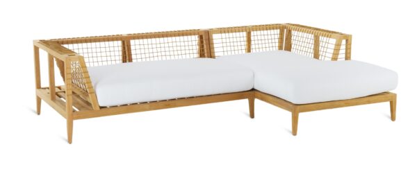 Unopiù Synthesis Ecklounge aus Teak mit weißen Polstern und offenem WaProLace-Geflecht