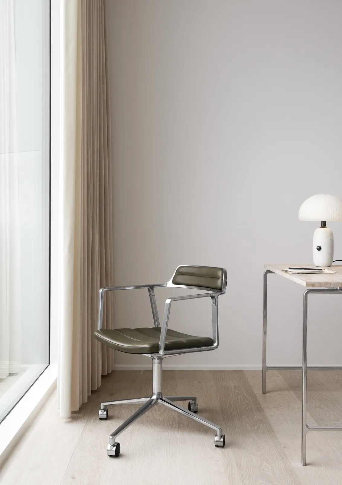 Vipp - Swifel Chair – Bild 13