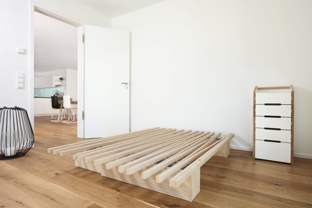 Tojo - Bett V – Bild 3