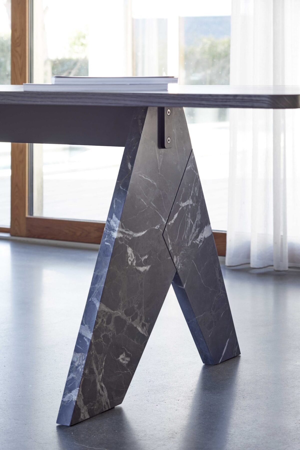 More - Tisch Tosh – Bild 3