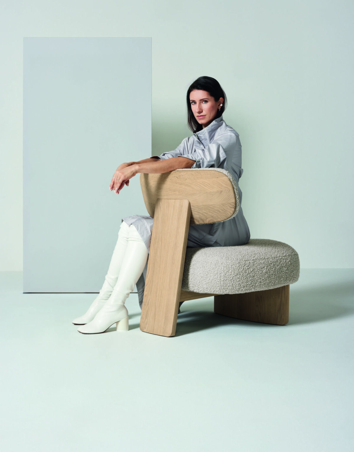 Team 7 -  elliot Lounge Chair von Lucie Koldova – Bild 9